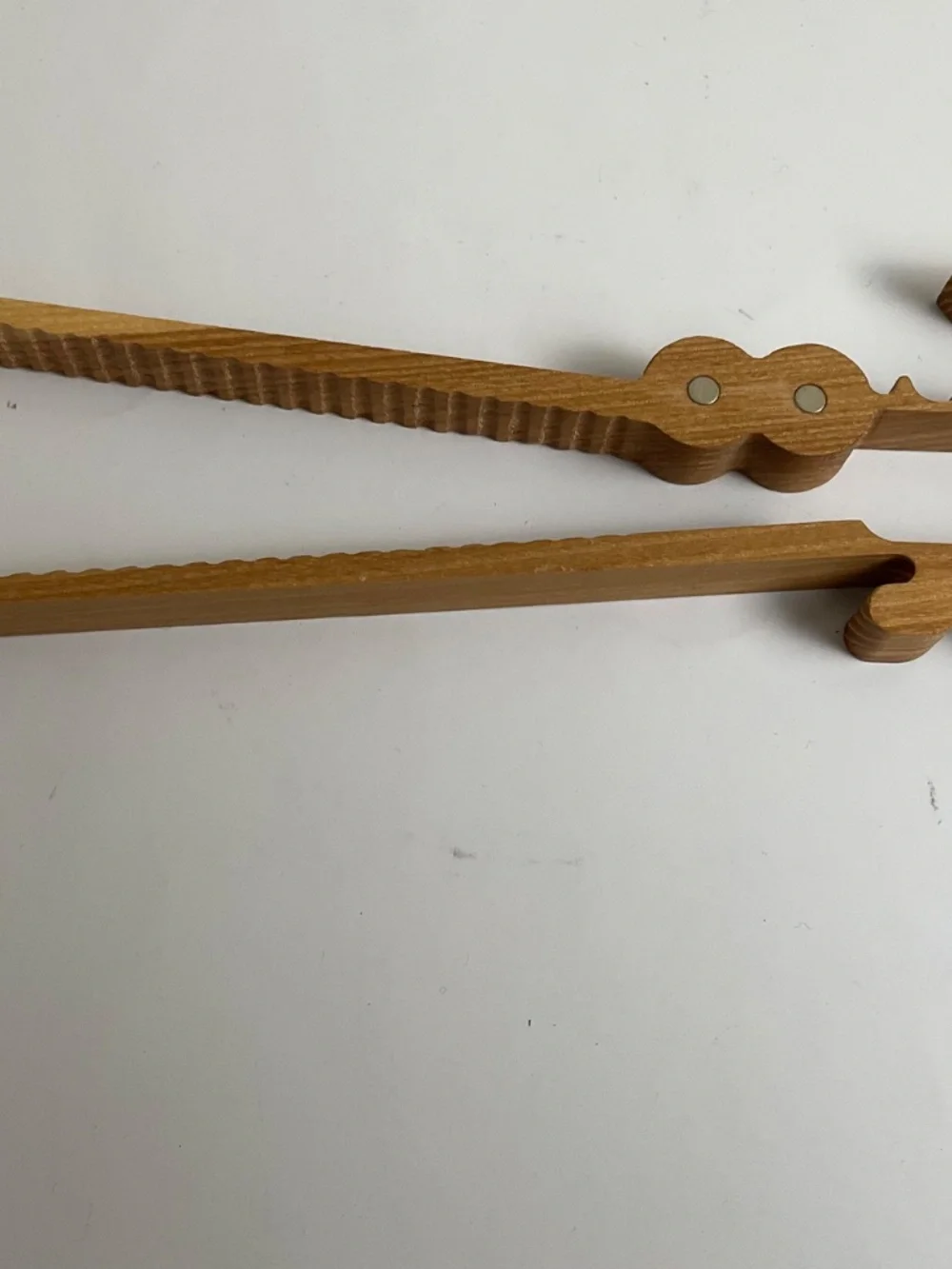 MR. ART CROCODILE-SHAPED WOODEN TOASTER TONGS~NEW!